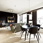 Wilde Berlin, Checkpoint Charlie 4* Berlin