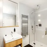 Wilde Berlin, Checkpoint Charlie Hotel