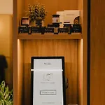 Wilde Berlin, Checkpoint Charlie 4*