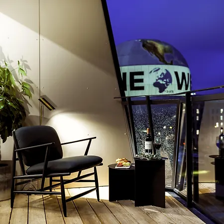 Wilde Berlin, Checkpoint Charlie 4* Berlim