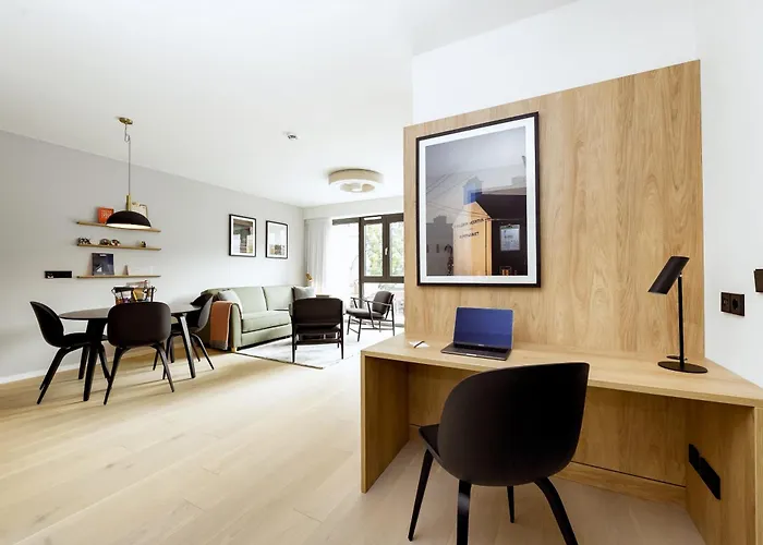 מלון Wilde Berlin, Checkpoint Charlie