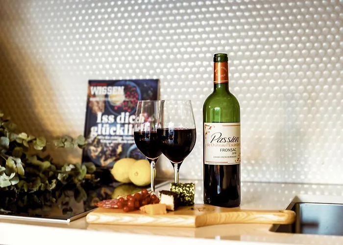 Wilde Berlin, Checkpoint Charlie