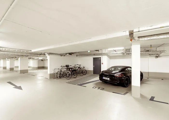 Wilde Berlin, Checkpoint Charlie Hotel 4*