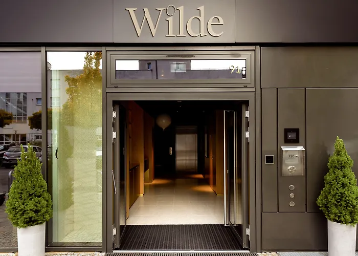 Wilde Berlin, Checkpoint Charlie 4*