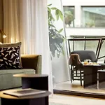 Wilde Berlin, Checkpoint Charlie Hotell 4*