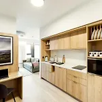 Wilde Berlin, Checkpoint Charlie Hotell 4*