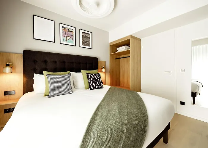 Wilde Berlin, Checkpoint Charlie Hotel Berlijn