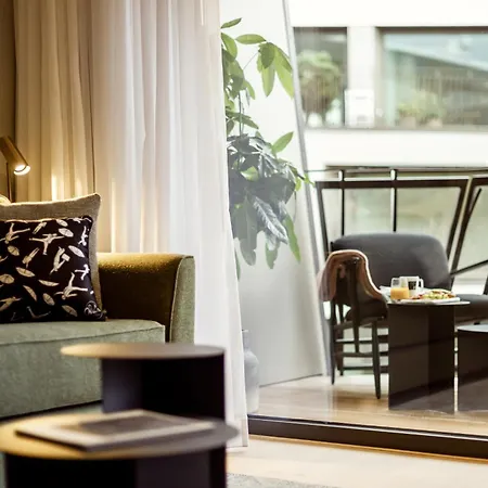 Wilde Berlin, Checkpoint Charlie Hotel apartamentowy 4*