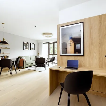 Hotel apartamentowy Wilde Berlin, Checkpoint Charlie