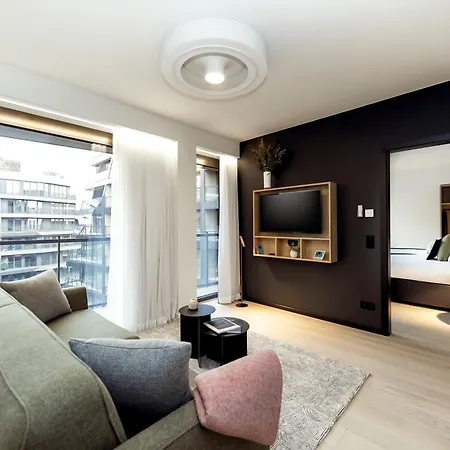 Wilde Berlin, Checkpoint Charlie Hotel apartamentowy