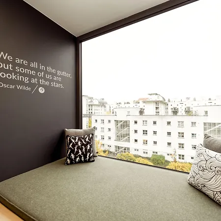 Wilde Berlin, Checkpoint Charlie 4*