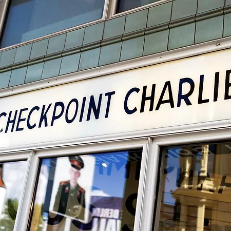 Wilde Berlin, Checkpoint Charlie ホテル