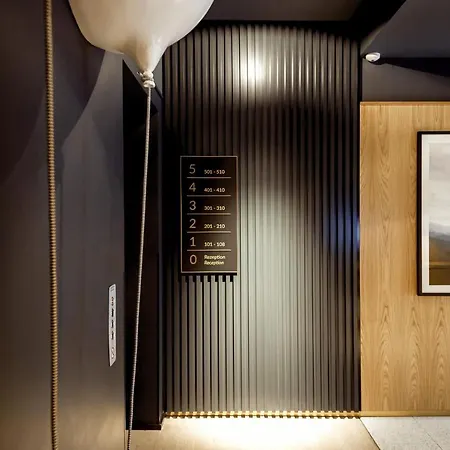 Hotel apartamentowy Wilde Berlin, Checkpoint Charlie 4*