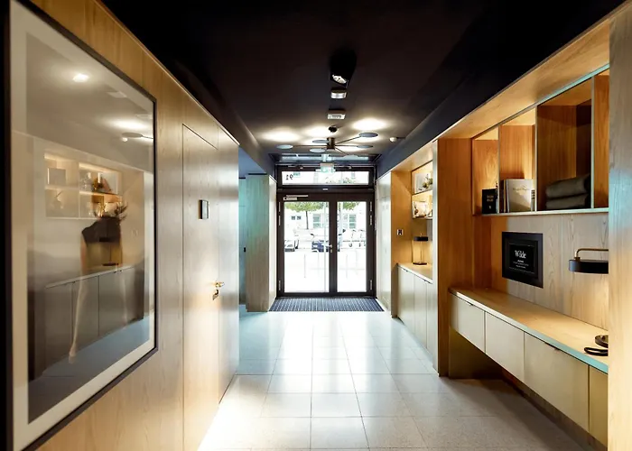 Wilde Berlin, Checkpoint Charlie Hotel 4*