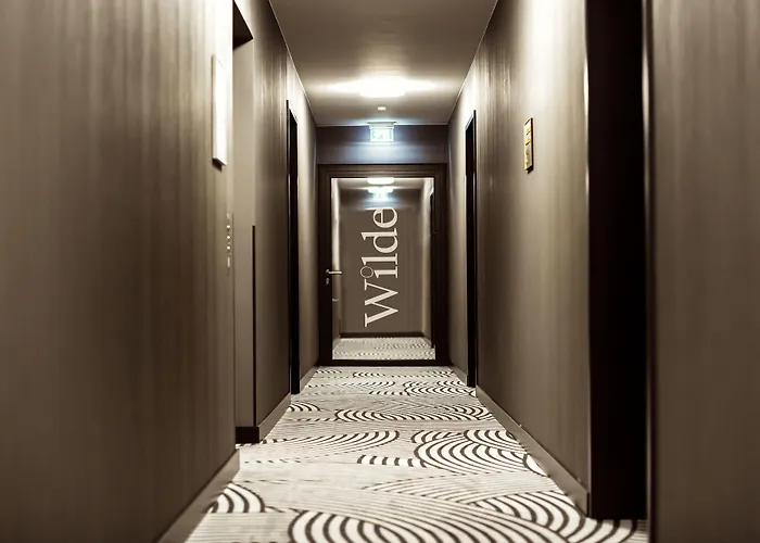 Wilde Berlin, Checkpoint Charlie ベルリン