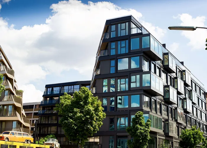 Wilde Berlin, Checkpoint Charlie ホテル 4*