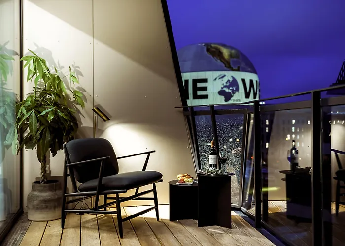 Wilde Berlin, Checkpoint Charlie 4* ベルリン